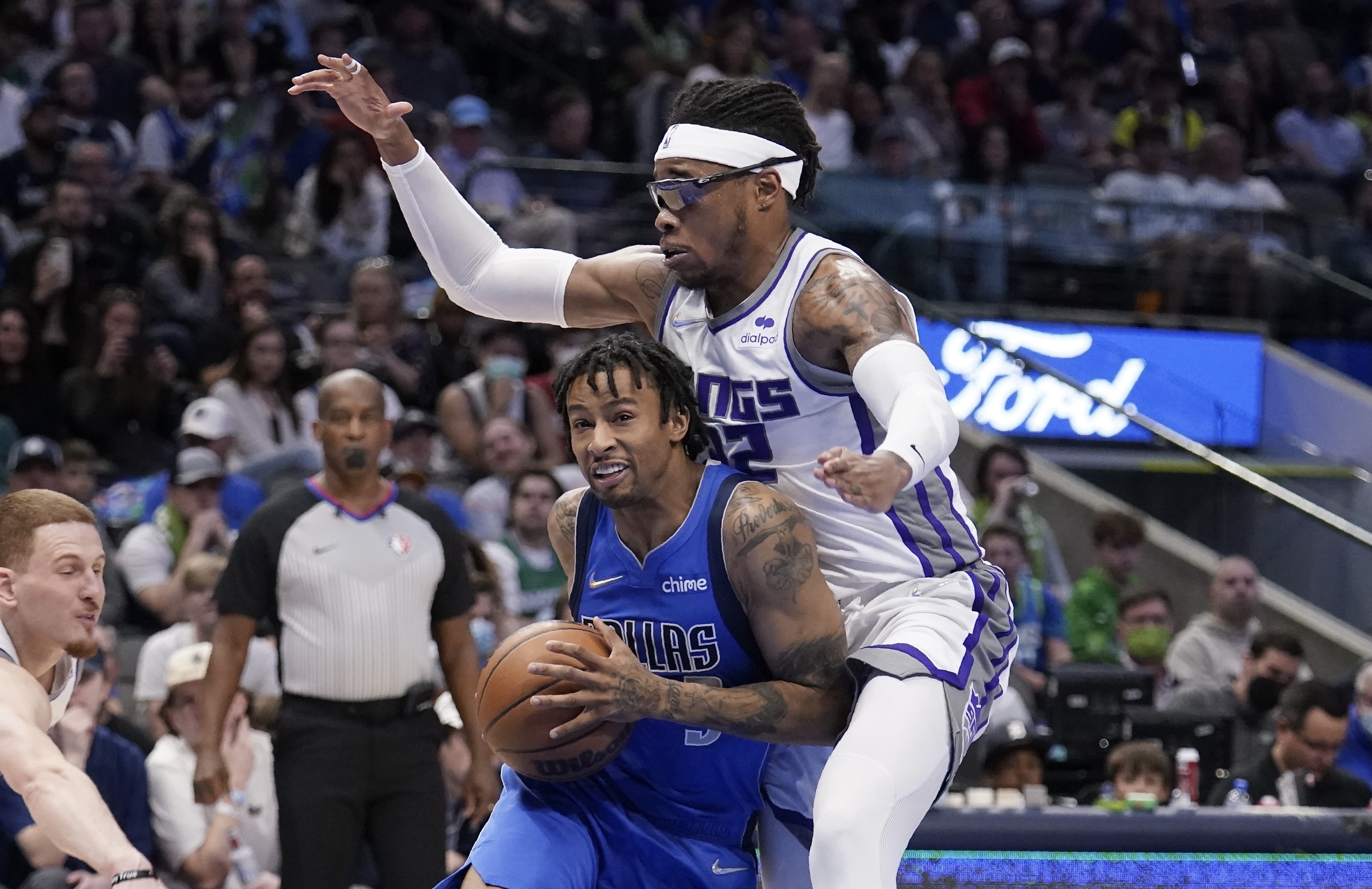 四川队绝杀广东队,福克斯统治全场 四川队绝杀广东队,福克斯统治全场