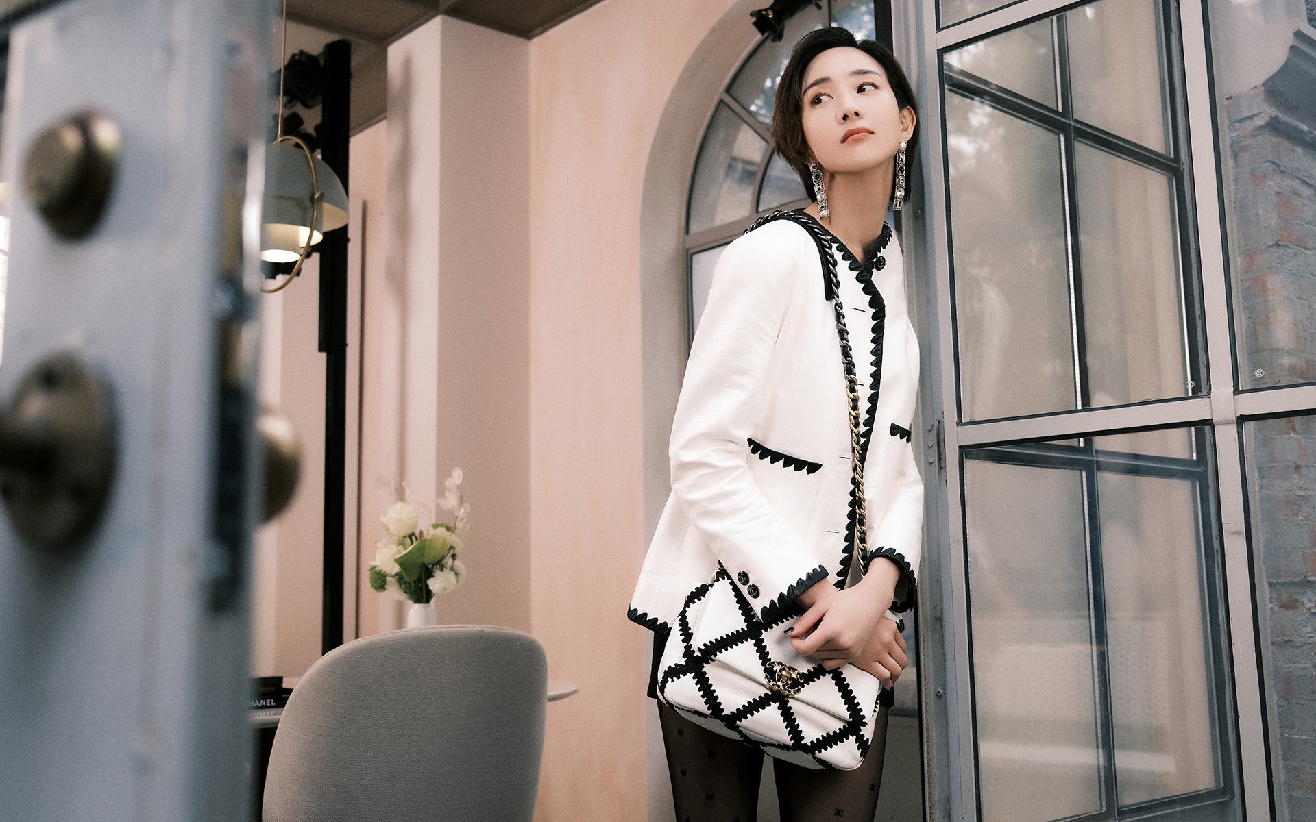 冰岛奇迹再续,勒沃库森之战,贝林厄姆关键先生闪耀虽败犹荣