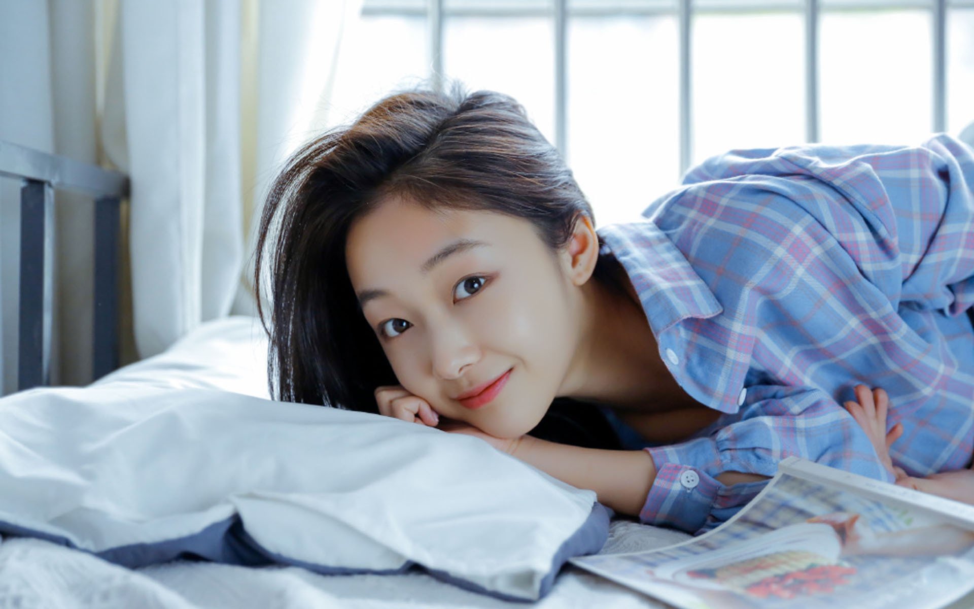 莱万闪电三连击，拜仁关键战突围几内亚防线