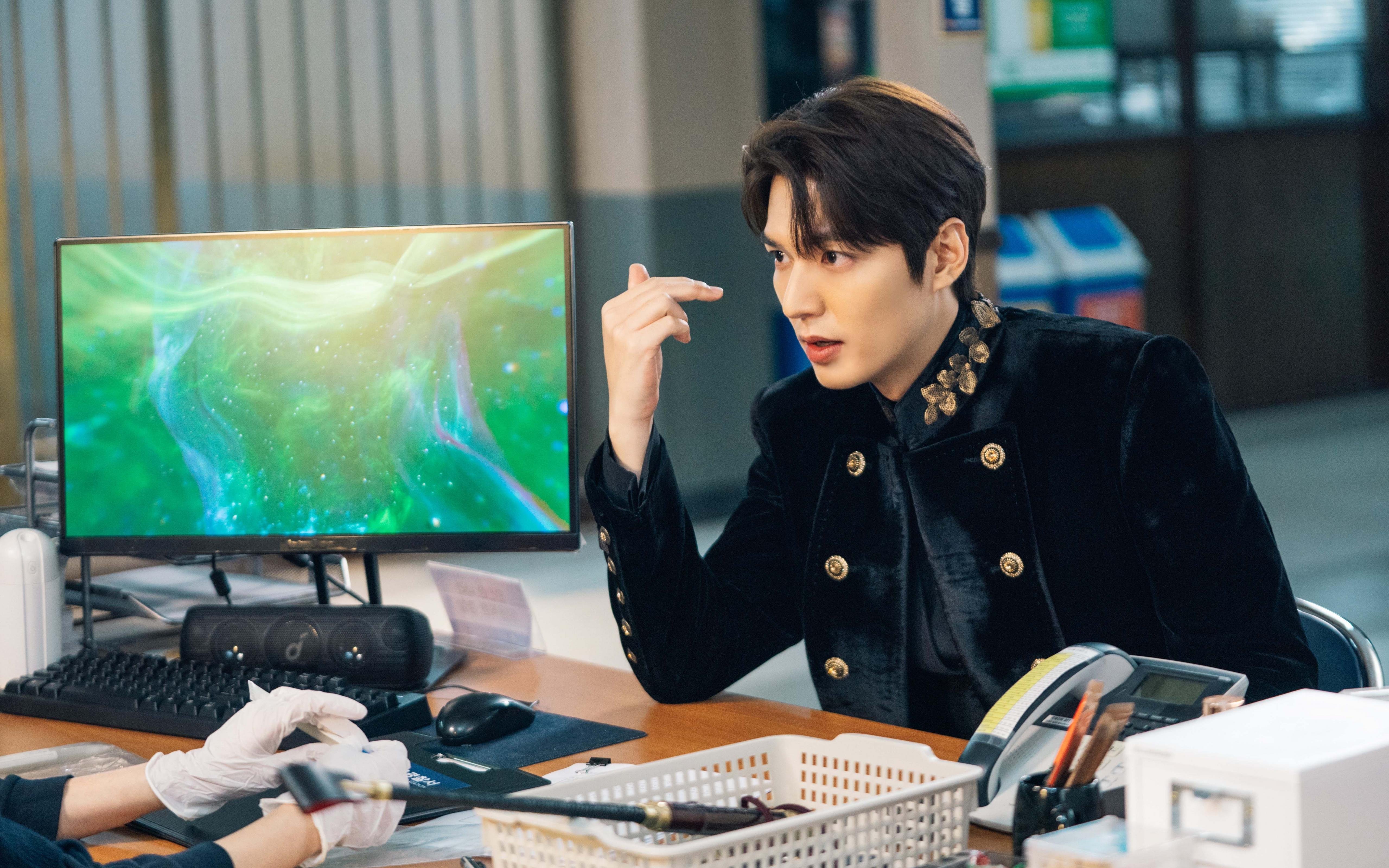 赛道即战场，当红色跃马如阿尔及利亚风暴，正面击溃苏格兰格子旗